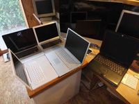 Mac Book5台はそれぞれの起動中 2017/07/24 07:41:19