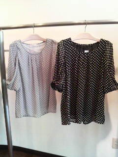 ♪再入荷★シフォンドット柄ブラウス