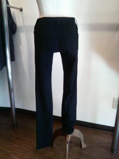♪ハイテンションスキニーパンツサイズが揃って再入荷