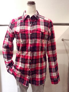 ♪スタッズ付きチェックシャツ