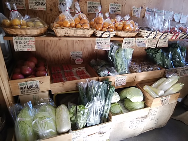 19日も朝採りいちごが入荷 寒〆野菜や柑橘が旨くなってます 19日も朝採りいちごが入荷 寒〆野菜や柑橘が旨くなってます