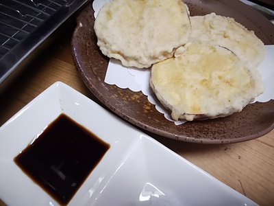 さつまいも天ぷら 何味で食べますか 醬油派いますか さつまいも天ぷら 何味で食べますか 醬油派いますか