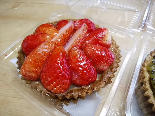 苺 あきひめ 販売用確保 苺タルトもあるよ 苺 あきひめ 販売用確保 苺タルトもあるよ