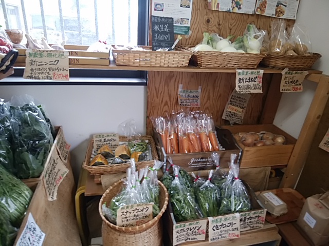 甘い春にんじんが入荷 6日はいつもどおり野菜がたくさん入荷予定 甘い春にんじんが入荷 6日はいつもどおり野菜がたくさん入荷予定