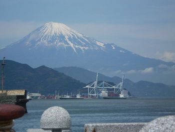 お昼の富士山