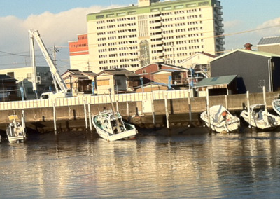 地震時の巴川と今日の港