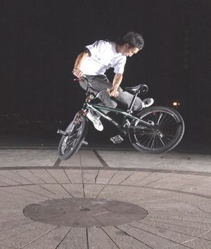 エスパルス通りでBMX!