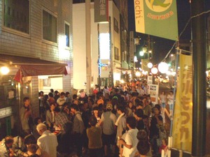 夜店市★もつカレー太田町へ
