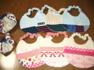 ママの作家集団『petite et mamans』
