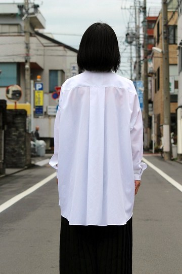 【40%OFF】noir kei ninomiyaのBIG白シャツ