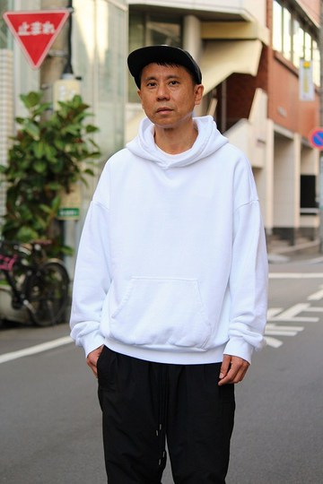 UNUSEDのスウェットフーディWHITE UNUSEDのスウェットフーディWHITE