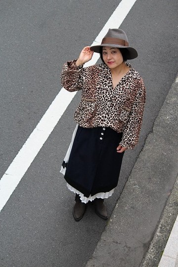 【着用画像男女】ヒョウ柄が意外と似合う。(CORONAで先入観をやっつけろ) 【着用画像男女】ヒョウ柄が意外と似合う。(CORONAで先入観をやっつけろ)