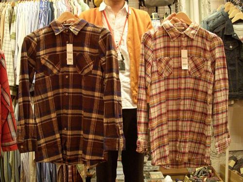 大好評!!チェックロングシャツ