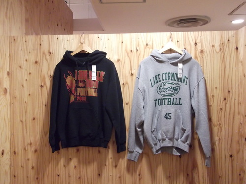 新入荷!USEDスウェットパーカ!!
