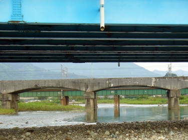 興津川河口の橋