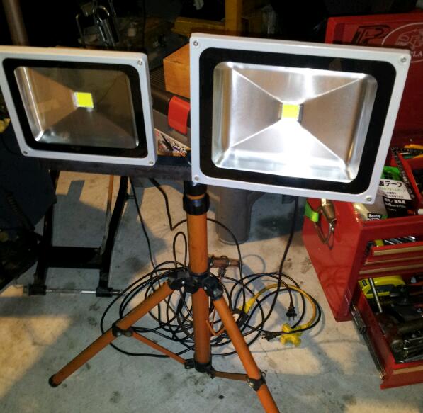 作業灯 LED