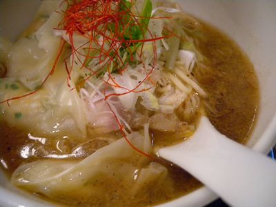 海老そば(わんたん入り)950円
