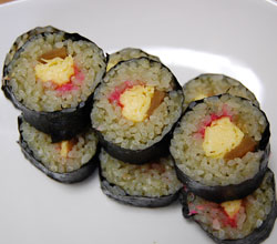 茶飯で海苔巻き