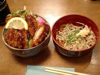 地豚ロースカツ丼!おそば付き