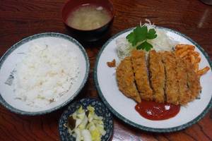 800円!金ときさんのメンチカツライス