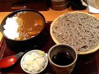 蕎麦とカレー丼!蕎麦はコシが命!?