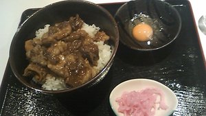 400円牛丼!焼肉屋さん!駿府町惹々牛さんの限定ランチ!