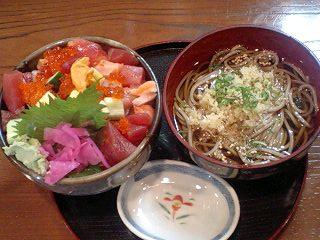 海鮮みぞれ丼!蕎麦付き!