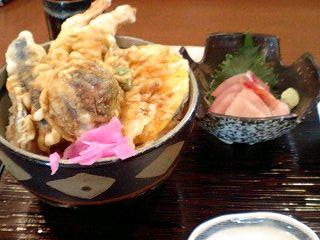 土日限定ランチ!豪快天丼とお刺身