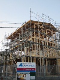■ 3階建ての「しずおか優良木材の家」建て方作業中！■ 島田市にて