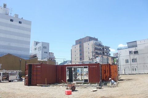 アトサキ７　コンテナ工事中