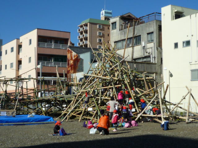 幼稚園児でいっぱい