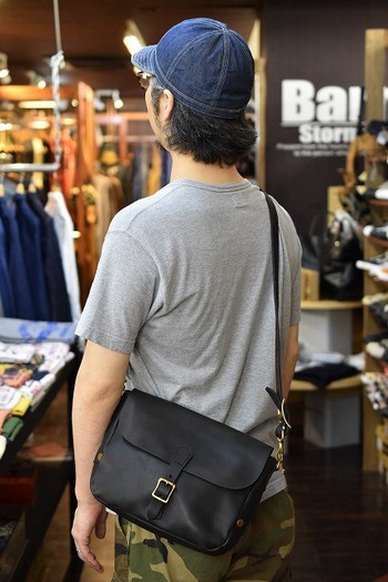 Vasco / VASCO Leather Postman Shoulder Bag | Barnstormer blog