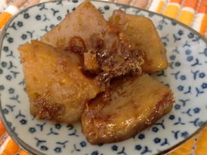 手作りこんにゃくの煮物