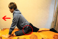 お尻、太ももを引き締めるストレッチ