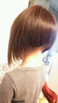 刈り上げボブ