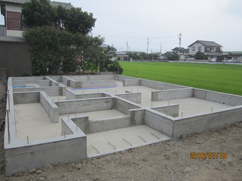 焼津市一色Ｈ様邸☆土台据付工事中☆