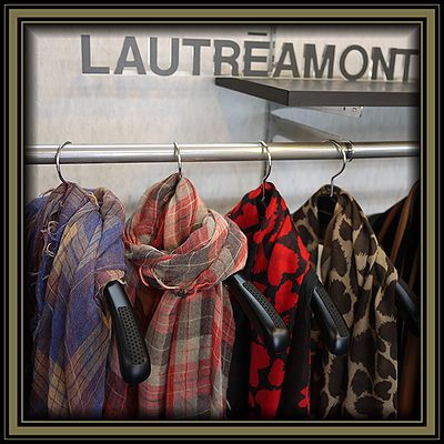 ロリアンblog「かわいいストール入荷　Y(^。^)　」