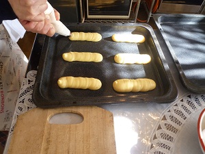 きょうはエクレア