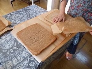 栗のロールケーキ