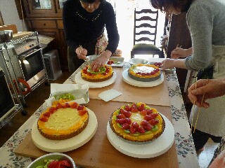 あざやか春のフルーツタルト