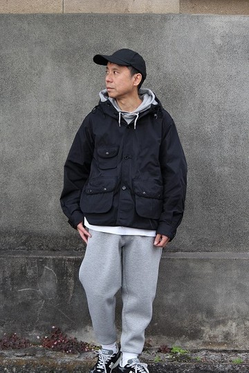 コロナの傑作Kerrys Parka 20。黒はアレと同じ素材!!