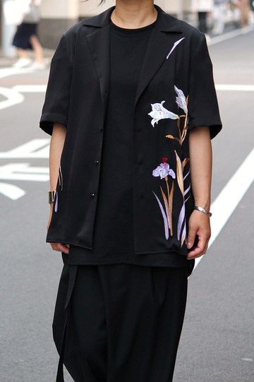 Narrenschiff:Mame Kurogouchiのボタニカル刺繍開襟シャツ