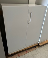 両開き書庫が入荷しました