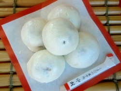 酒小饅頭