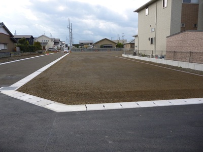 太陽がいっぱいの土地に清々暮らす