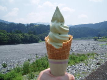 ON THE ROAD （静岡県榛原郡川根本町）