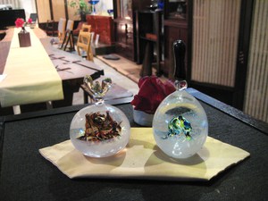 新茶とケーキを楽しむ会＆ギャラリートーク開催