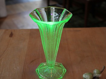 ART DECO/アールデコ1930年代 ウランガラスVASE/花瓶