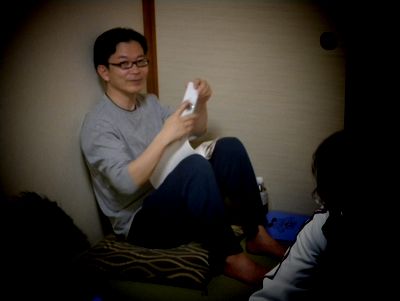 部屋の隅でいじける、しんちゃん