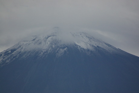 富士山に雪が・・・・